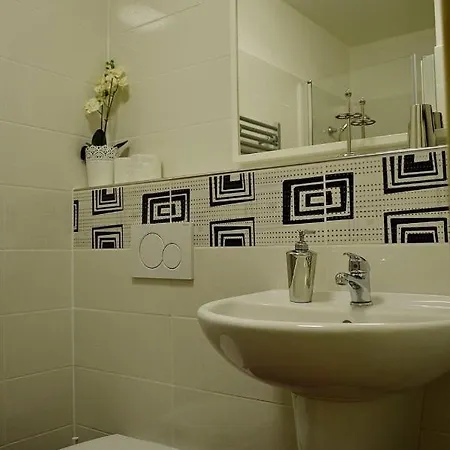 Florian فندق سلافكوف ا برنه